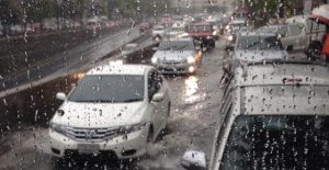 การดูแลรถยนต์หลังฝนตก ดูแลอย่างไรบ้างเพื่อให้ดีต่อเราและรถยนต์