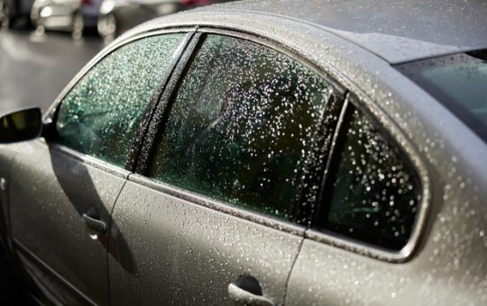 การดูแลรถยนต์เมื่อตากฝน เราควรจะตรวจสอบส่วนไหนในรถยนต์บ้าง