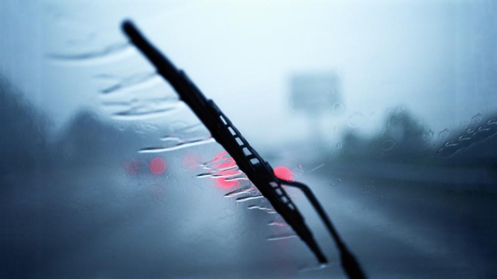 ดูแลรถยนต์ช่วงฝนตก ไฟสัญญาณต่างๆของรถยนต์