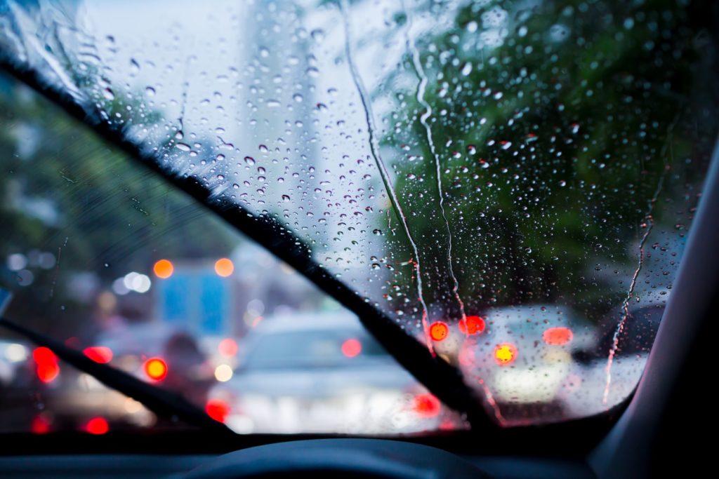 การดูแลรถยนต์ในช่วงหน้าฝน